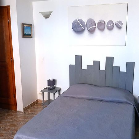 La Tour Fondue Appartement Vue Mer Grand T2 Face A Porquerolles Drap Serviette Non Fournis Hyères Eksteriør bilde